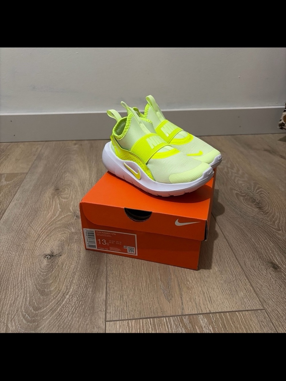 Nike Kids' Slip-On Flex Runner